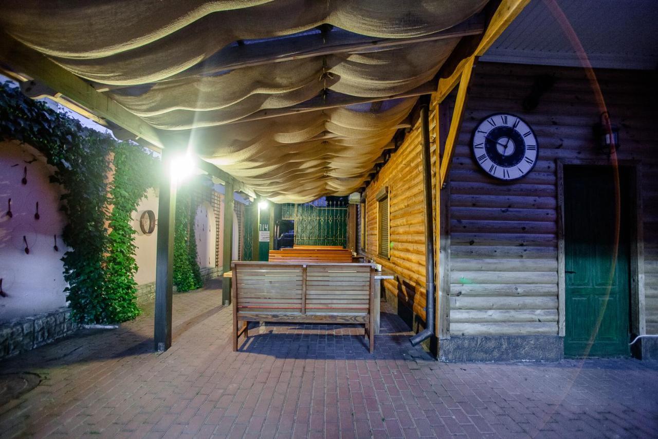 Pieno Piano Hotel Rivne Exterior foto